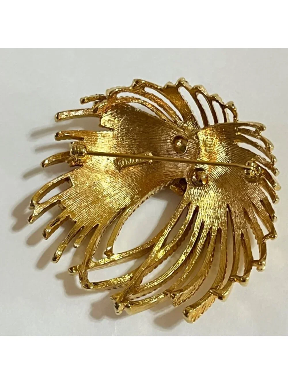 Vintage Monet 1967 Gold ToneMirador Fireworks Swirl TwistGoldtone Brooch Pin